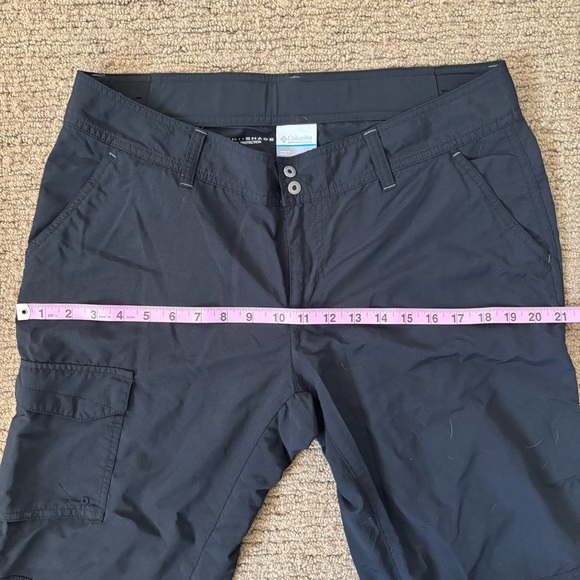 Columbia Lightweight Cargo Pants - Picture 7 of 7